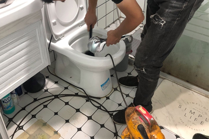 秦淮疏通下水道